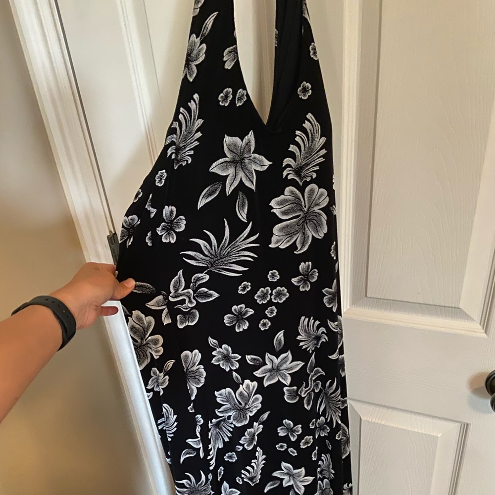 Long black stretchy dress with white flowers